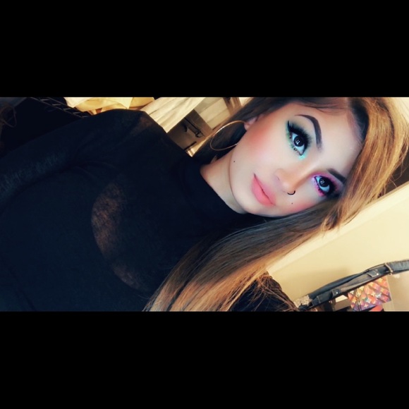 tiffany_blews
